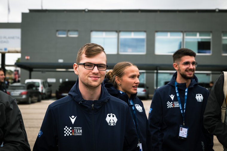 FIA Motorsport Games 2024 - Leon Ehleider, Janina Schall und Moritz Groll, Karting Endurance