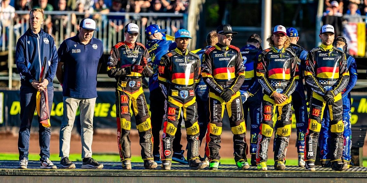 Motorsport Team Germany Speedway auf dem Podium, FIM Speedway World Cup Halbfinales in Landshut 2026 Motorsport Team Germany Speedway auf dem Podium während des FIM Speedway World Cup Halbfinales in Landshut 2026.