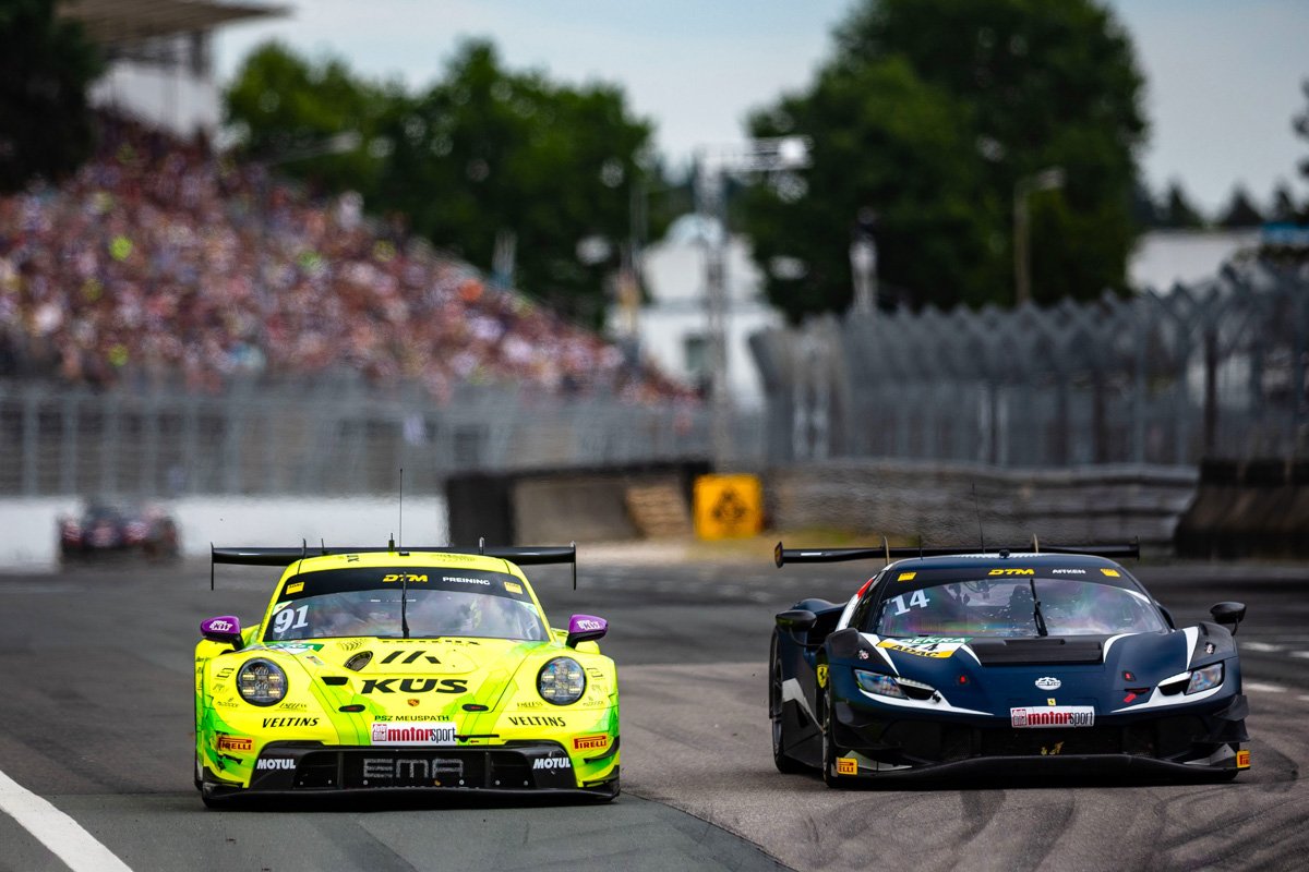 DTM Norisring 2025, Thomas Preining (l) vor Jack Aitken (r)